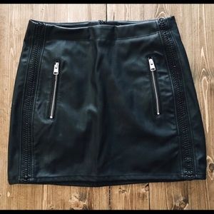 Express Leather skirt